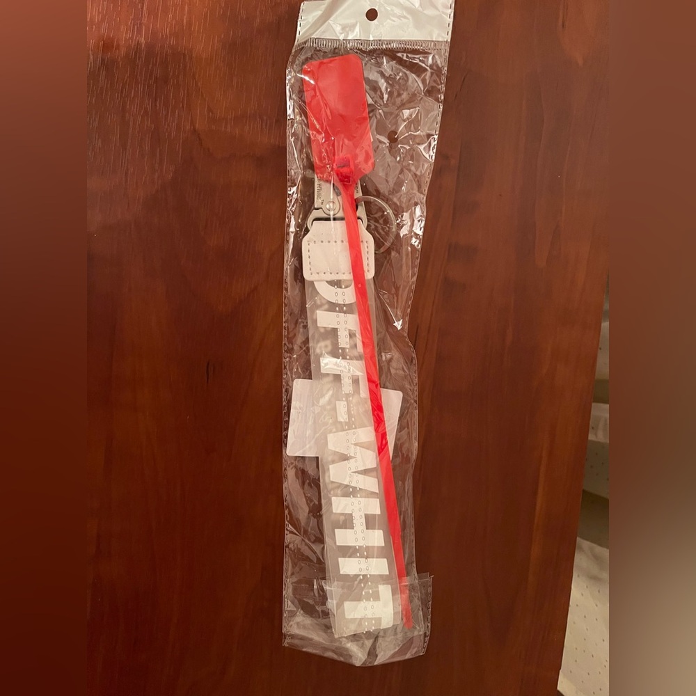 White key ring lanyard